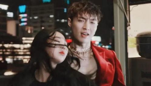 吃瓜事件网红男女主角,网红男女主角的甜蜜纠葛